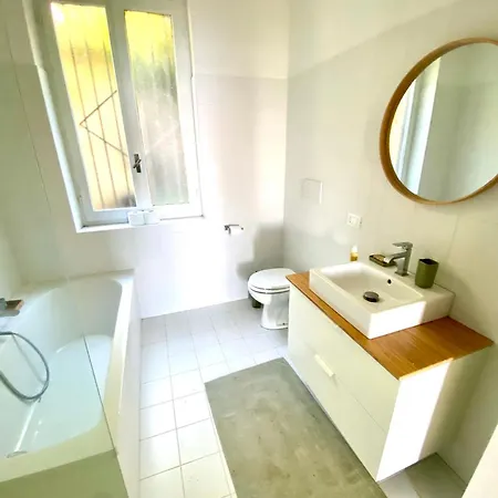 Villa Lakeview With Private Swimming Pool Meina
