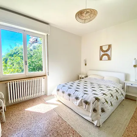 Lakeview With Private Swimming Pool Villa Meina