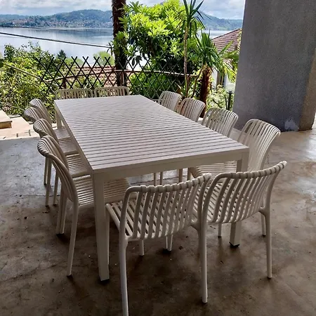 Lakeview With Private Swimming Pool Meina