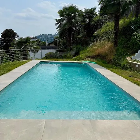 Lakeview With Private Swimming Pool * メイナ