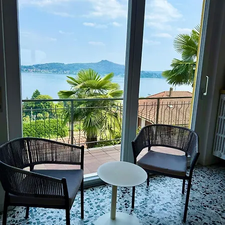 Lakeview With Private Swimming Pool Villa