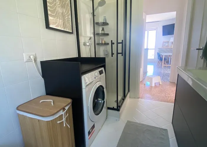 Lakeview With Private Swimming Pool * 메이나