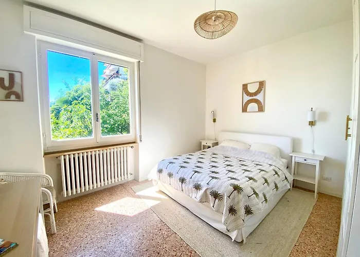 Lakeview With Private Swimming Pool Βίλα Meina