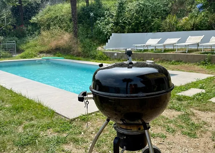 Βίλα Lakeview With Private Swimming Pool