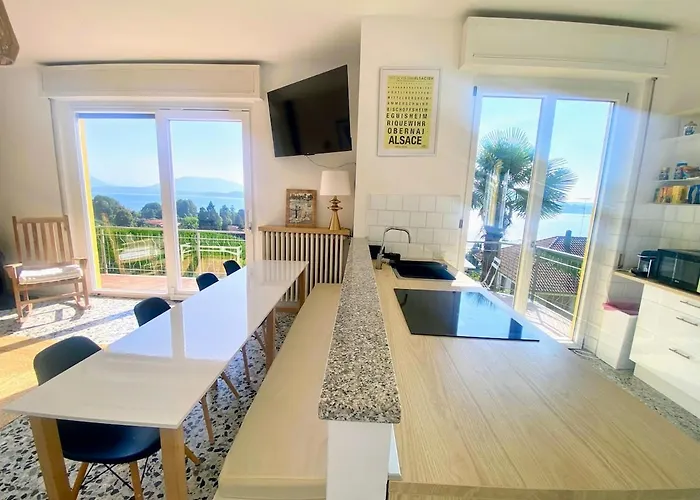 Lakeview With Private Swimming Pool *